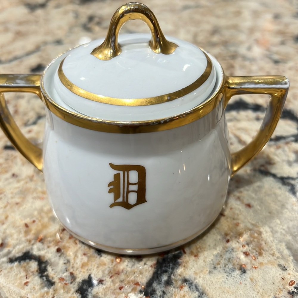 Vintage gold and white sugar bowl